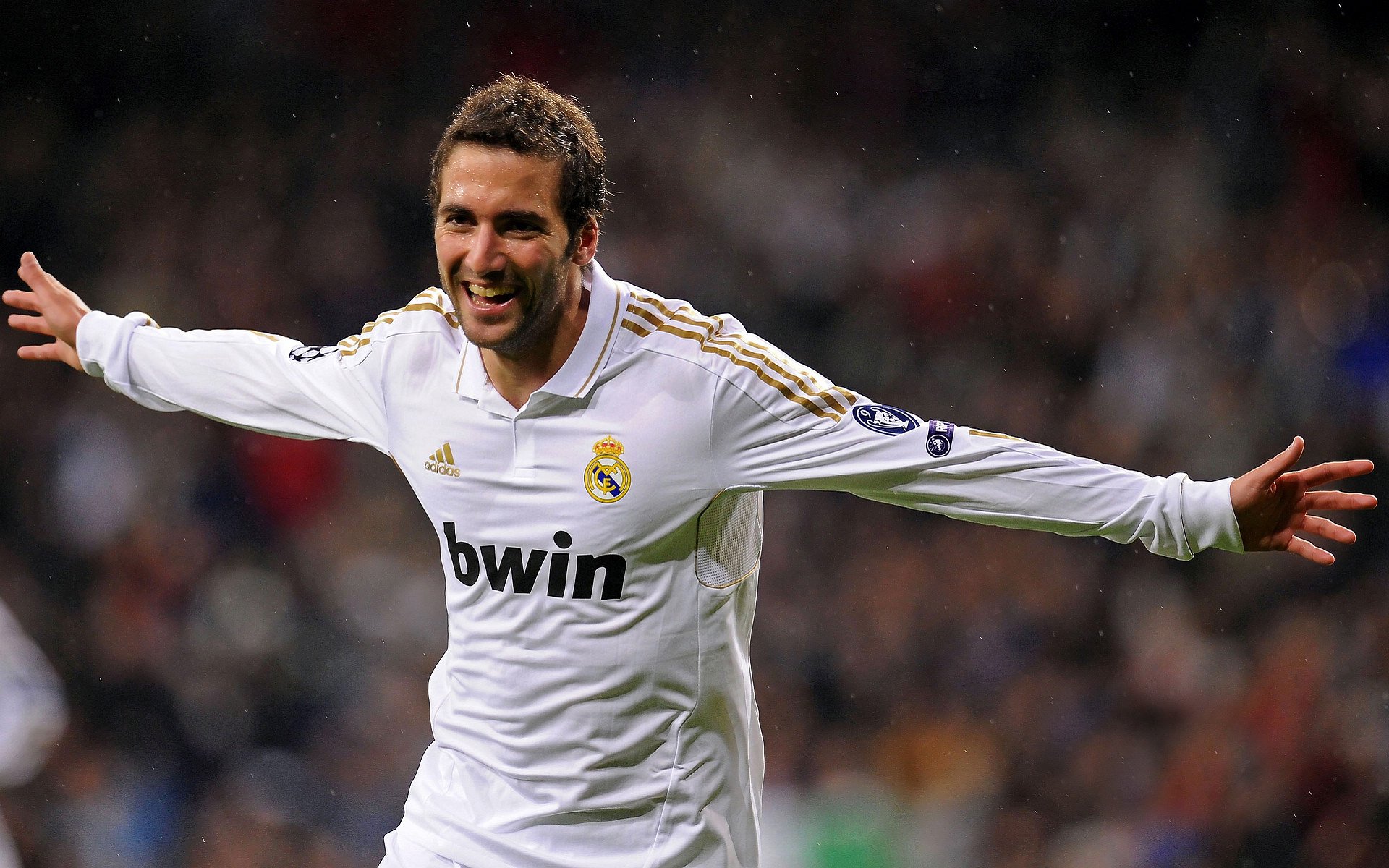 公开水域铁三入门赛 距离缩短却保留三项精髓